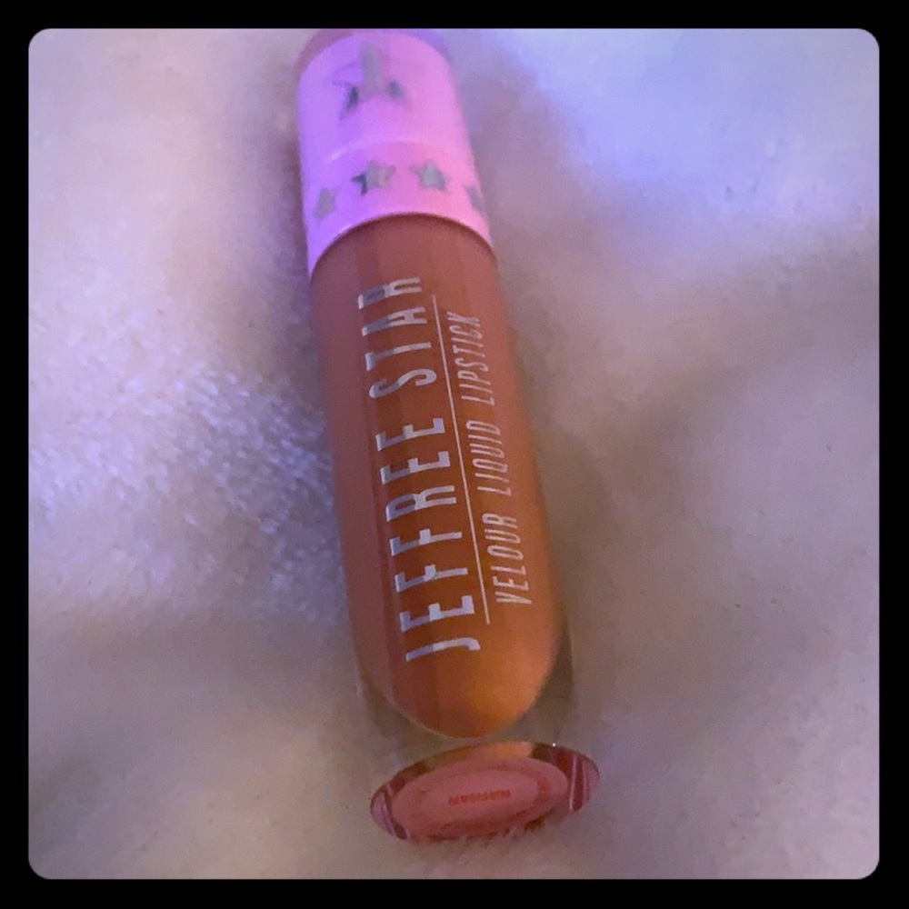 Jeffree star cosmetics shade “Nathan”
